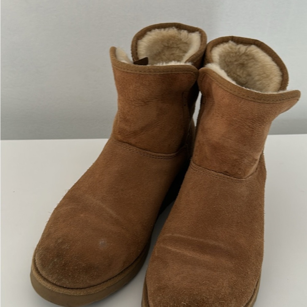 UGG Tan Suede Boots with Cream Fur